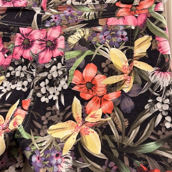 Designers ladies pants - Picture 5 of 8